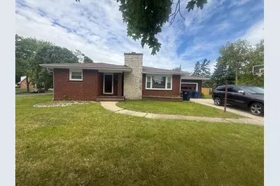 820 Cedar Avenue, Waukegan, IL 60085 - Photo 1