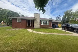 820 Cedar Ave, Waukegan, IL 60085 - Photo 1