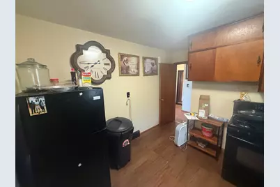 820 Cedar Avenue, Waukegan, IL 60085 - Photo 17