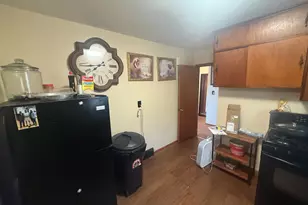820 Cedar Ave, Waukegan, IL 60085 - Photo 17