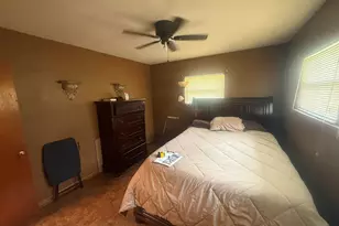 820 Cedar Ave, Waukegan, IL 60085 - Photo 11