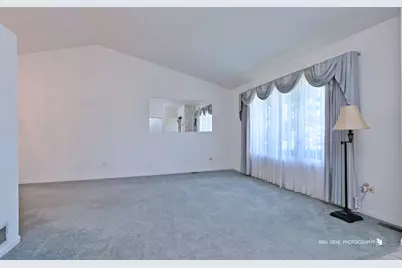 16 S Emerald Avenue, Mundelein, IL 60060 - Photo 5