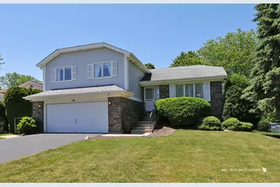 16 S Emerald Avenue, Mundelein, IL 60060 - Photo 1