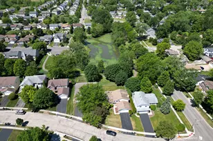 16 S Emerald Ave, Mundelein, IL 60060 - Photo 33