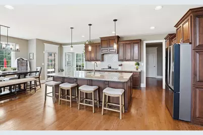 8743 Stone Creek Boulevard, Frankfort, IL 60423 - Photo 11