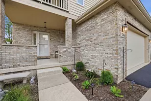 1263 Bellevue Dr, Dekalb, IL 60115 - Photo 3
