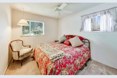 170 Westview Street, Hoffman Estates, IL 60169 - Photo 15