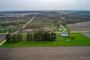 7930 E Line Rd, Kirkland, IL 60146 - Photo 5