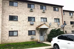 446 E Osage Ln, Palatine, IL 60074 - Photo 1