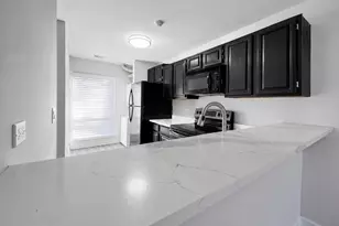 5931 Meadow Dr, Lisle, IL 60532 - Photo 7