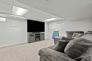 24431 W Lancelot Ln, Joliet, IL 60404 - Photo 31