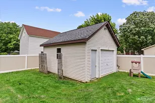440 W Park St, Sheridan, IL 60551 - Photo 5