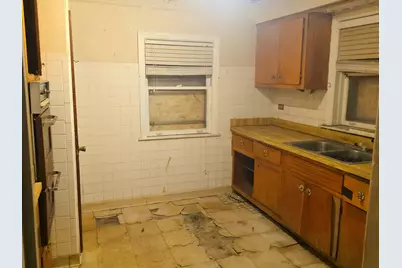 9036 S Harper Avenue, Chicago, IL 60619 - Photo 5