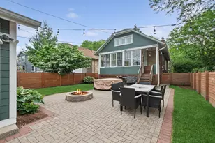 2100 Forestview Rd, Evanston, IL 60201 - Photo 23