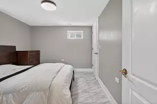 8931 Sandra Ln, Hickory Hills, IL 60457 - Photo 27