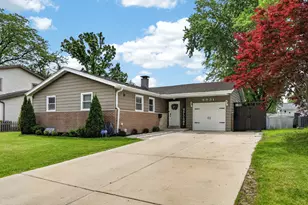 8931 Sandra Ln, Hickory Hills, IL 60457 - Photo 43