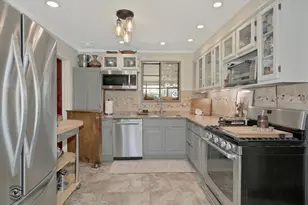 338 Ottawa St, Park Forest, IL 60466 - Photo 5