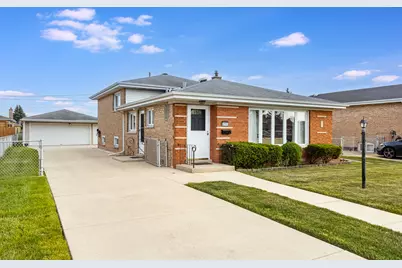 6117 W 80th Street W, Burbank, IL 60459 - Photo 1