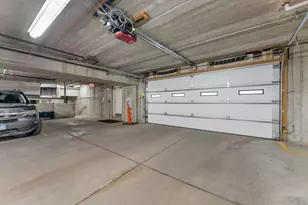 140 N Euclid Ave, Oak Park, IL 60302 - Photo 13