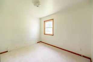 9710 Illinois St, Hebron, IL 60034 - Photo 11