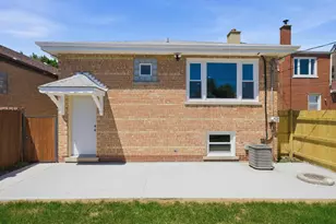 3907 W Marquette Rd, Chicago, IL 60629 - Photo 31