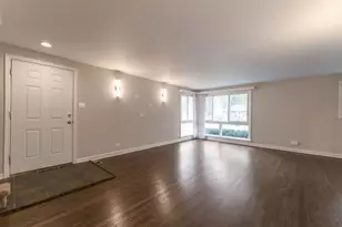 16928 Old Elm Dr, Country Club Hills, IL 60478 - Photo 3