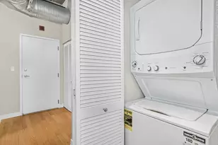 833 W 15th Pl, Chicago, IL 60608 - Photo 7