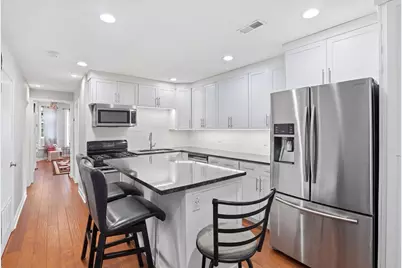 2915 N Dawson Avenue, Chicago, IL 60618 - Photo 15