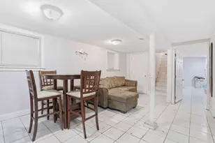 2915 N Dawson Ave, Chicago, IL 60618 - Photo 9