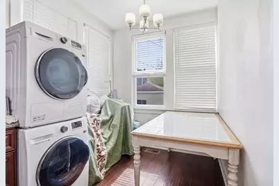 2915 N Dawson Avenue, Chicago, IL 60618 - Photo 7