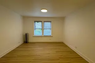 6310 N Artesian Ave, Chicago, IL 60659 - Photo 9