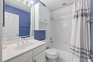 702 Clover Hill Ct, Elk Grove Village, IL 60007 - Photo 21