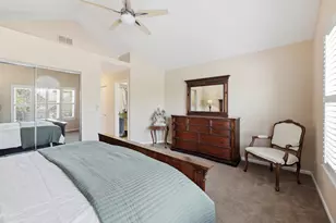 702 Clover Hill Ct, Elk Grove Village, IL 60007 - Photo 13