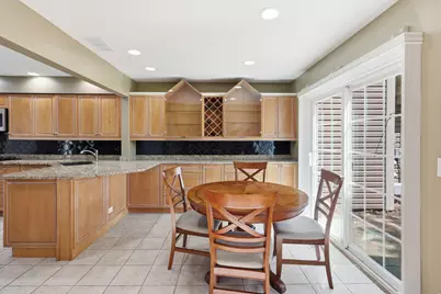 702 Clover Hill Court, Elk Grove Village, IL 60007 - Photo 7
