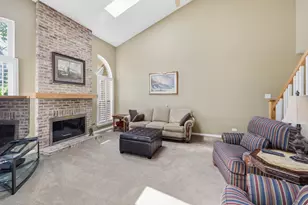 702 Clover Hill Ct, Elk Grove Village, IL 60007 - Photo 5