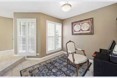 702 Clover Hill Court, Elk Grove Village, IL 60007 - Photo 23
