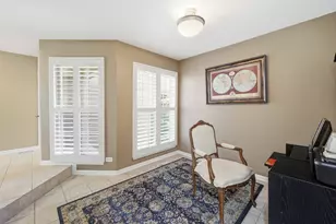 702 Clover Hill Ct, Elk Grove Village, IL 60007 - Photo 23