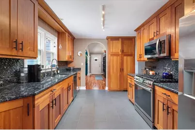 826 N Main Street, Naperville, IL 60563 - Photo 7
