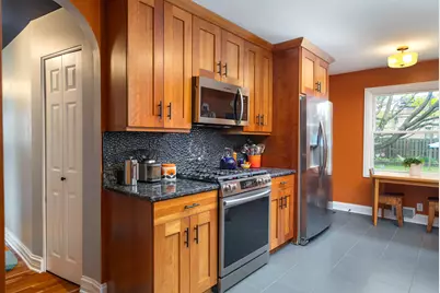 826 N Main Street, Naperville, IL 60563 - Photo 13