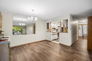 8970 N Parkside Ave, Des Plaines, IL 60016 - Photo 11