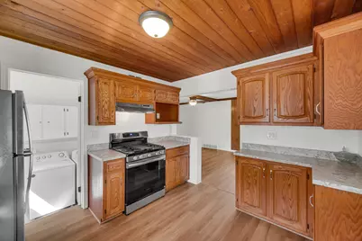 127 E 4th Avenue, New Lenox, IL 60451 - Photo 9