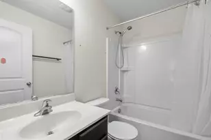 3633 Hyde Park Ct, Elgin, IL 60124 - Photo 15