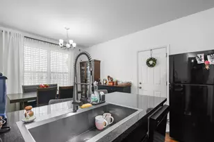 3633 Hyde Park Ct, Elgin, IL 60124 - Photo 7
