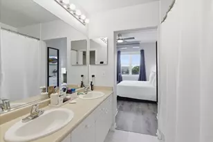 1155 W Madison St, Chicago, IL 60607 - Photo 13