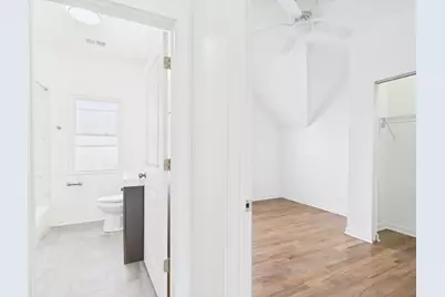 398 W Lincoln Highway #4, Chicago Heights, IL 60411 - Photo 5