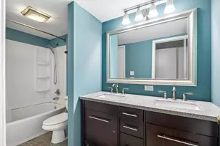 363 Cedartree Ct, Hoffman Estates, IL 60169 - Photo 11