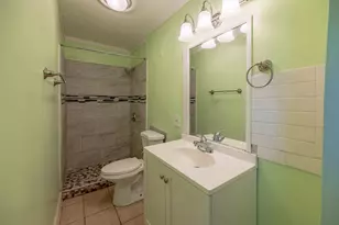 110 N Seminary Ave, Woodstock, IL 60098 - Photo 9