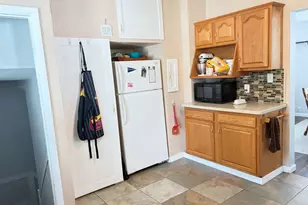 1210 S Oak St, Bloomington, IL 61701 - Photo 9