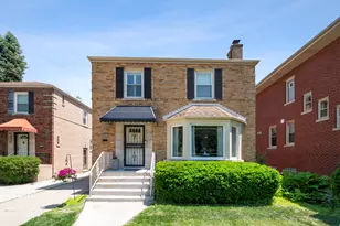 10831 S Longwood Dr, Chicago, IL 60643 - Photo 1