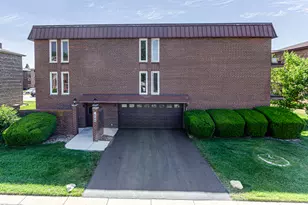 10408 Menard Ave, Oak Lawn, IL 60453 - Photo 1
